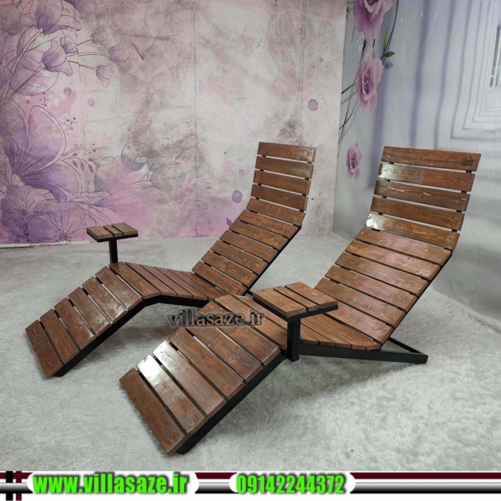 تخت ساحلی زیبا