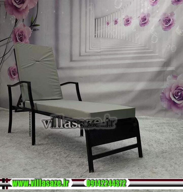 تخت ساحلی چوبی فلزی